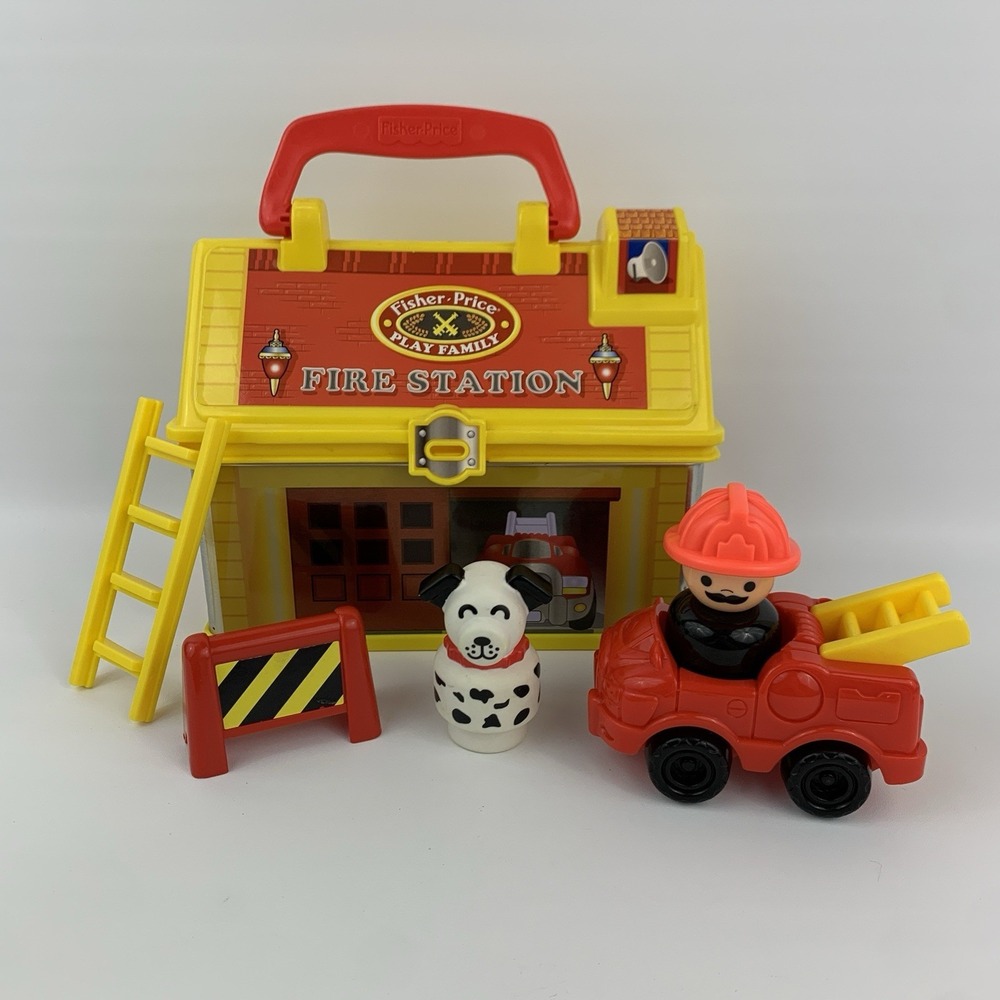 Fisher Price Little People Play N Go Fire Station Fireman Dog Truck Ladder